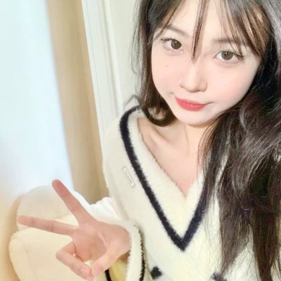 气质高雅的高清少女头像