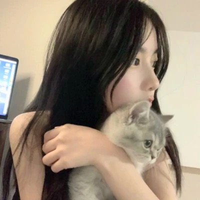 气质高雅的高清少女头像