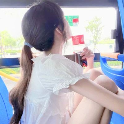青春活力的高清少女头像