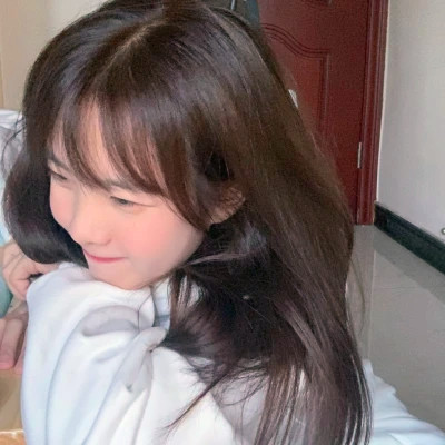青春活力的高清少女头像