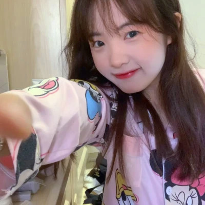 青春活力的高清少女头像