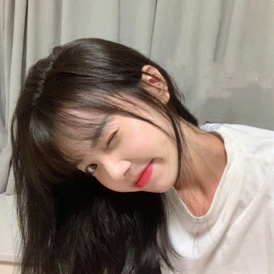 与众不同的真人女生头像