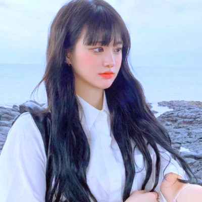 时尚潮流的真人女生头像