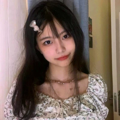 时尚潮流的真人女生头像