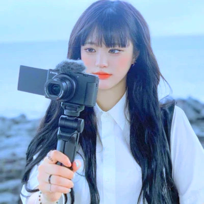 时尚潮流的真人女生头像
