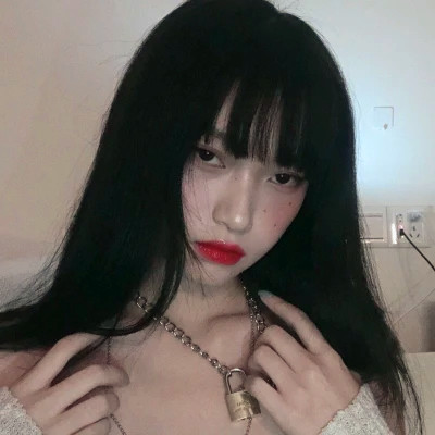 时尚潮流的真人女生头像