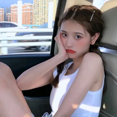 时尚潮流的真人女生头像