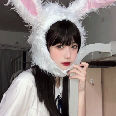 气质独特的漂亮女生头像