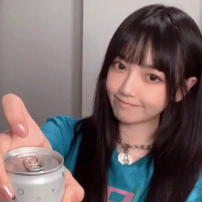 美到爆的女生头像