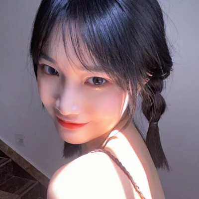 美到爆的女生头像