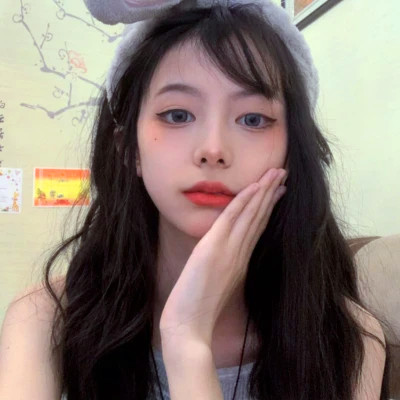 美到爆的女生头像