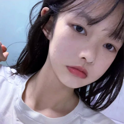 美到爆的女生头像