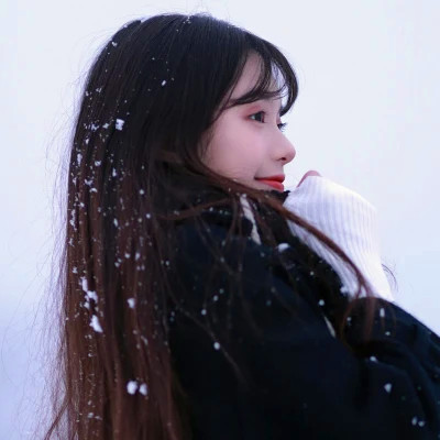 个性十足的青春女生头像