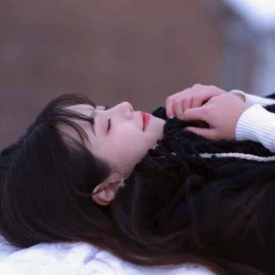 个性十足的青春女生头像