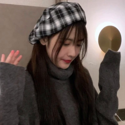 2025最新潮的青春女生头像