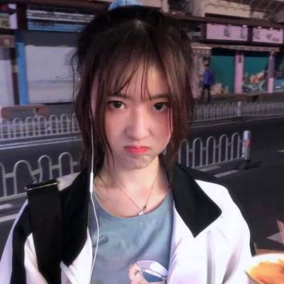 2025最新潮的青春女生头像