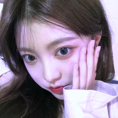 美美的清纯女生头像