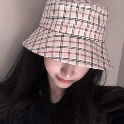 漂亮到爆的高清少女头像