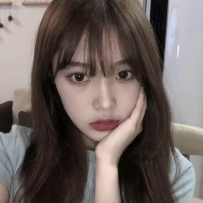 漂亮到爆的高清少女头像