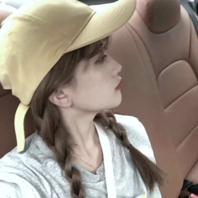 漂亮到爆的高清少女头像