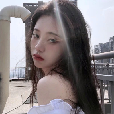 清新素颜女生头像