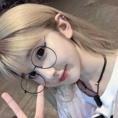 清新素颜女生头像