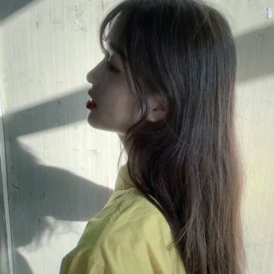 清新素颜女生头像
