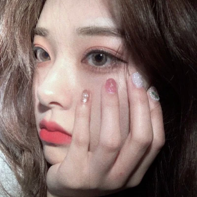 素颜清纯女生头像