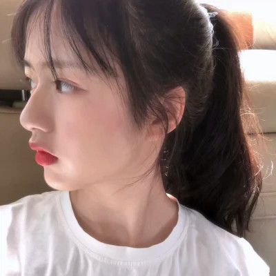 素颜清纯女生头像