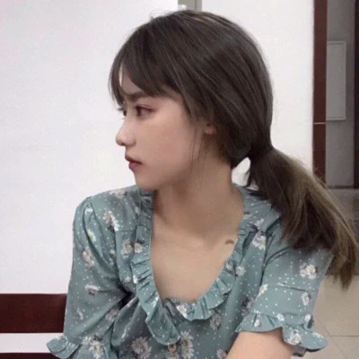 素颜清纯女生头像