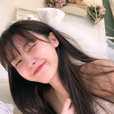 纯真自然的女孩头像