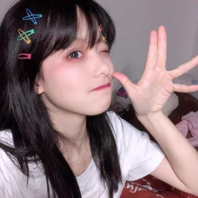 纯真自然的女孩头像