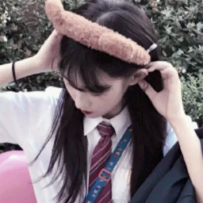 纯真自然的女孩头像