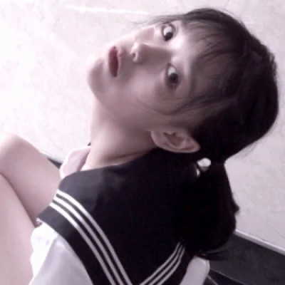 纯真自然的女孩头像