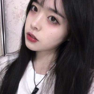 纯真自然的女孩头像