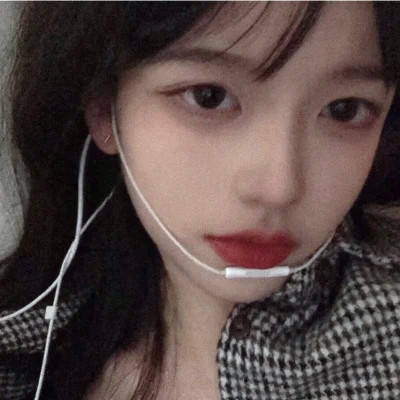 清纯可人的女孩头像