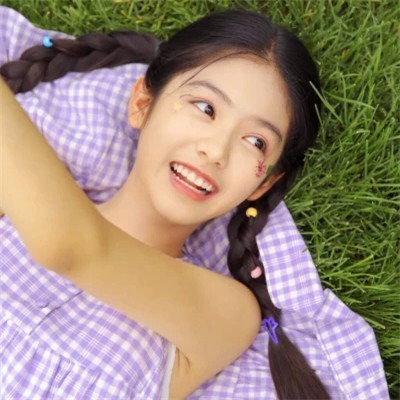 纯真可爱的女孩头像