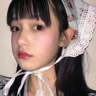 纯真可爱的女孩头像