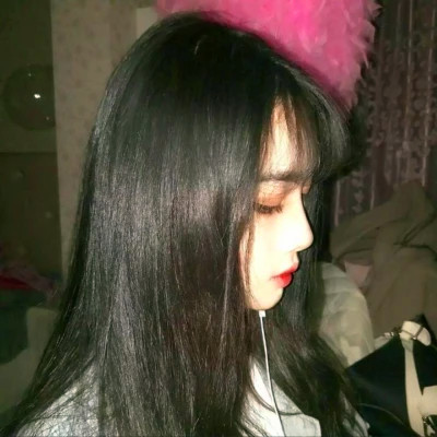 特别普通的头像女