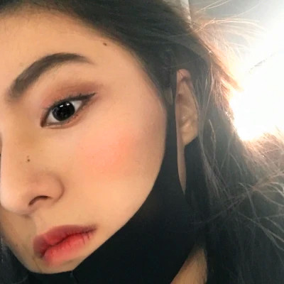 特别普通的头像女