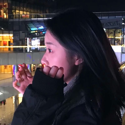 特别普通的头像女