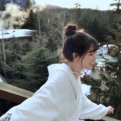 特别普通的头像女