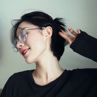 女生超好看头像真人