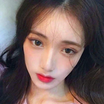 女生超好看头像真人