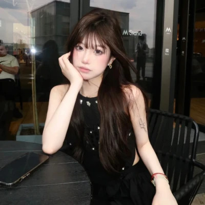 2025年个性十足女孩头像图片