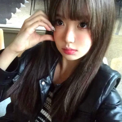 2025年个性与时尚兼备女生头像