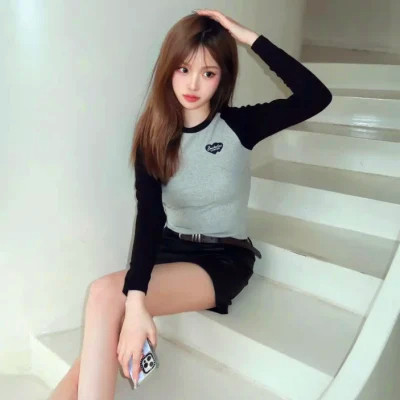 2025年个性与时尚兼备女生头像