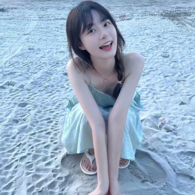 2025年最新女生头像