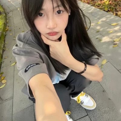 2025年最新女生头像