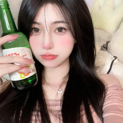 2025年最新女生头像